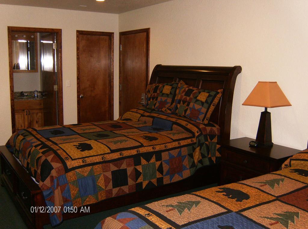 Glenwood Country Club Villa Room photo